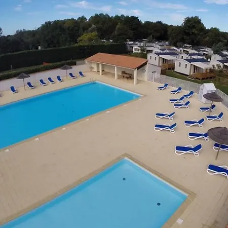 Parque de Campismo Mobil 4 Personnes Avec Terrasse à Dolus-d'oléron - Api-1-52-1442
