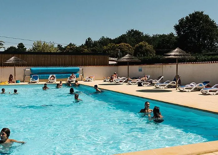 Campsite Mobil 4 Personnes Avec Terrasse A - Api-1-52-1442 *