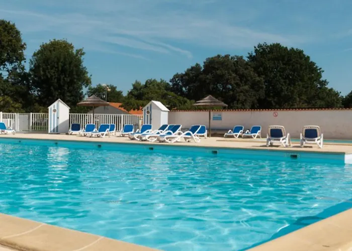 Mobil 4 Personnes Avec Terrasse à Dolus-d'oléron - Api-1-52-1442 *